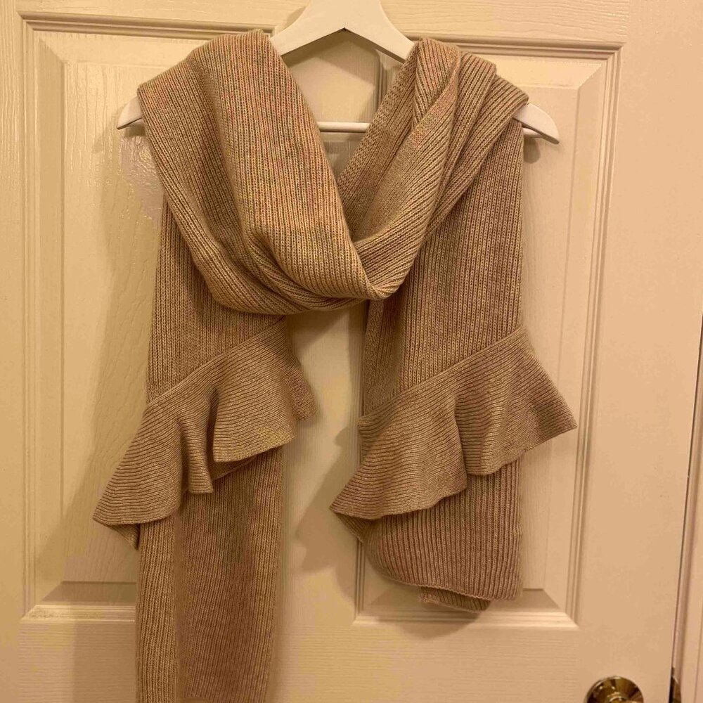 BANANA REPUBLIC | Ruffled Wool Scarf